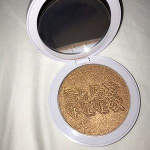 Milk Make-Up glazed flex highlighter